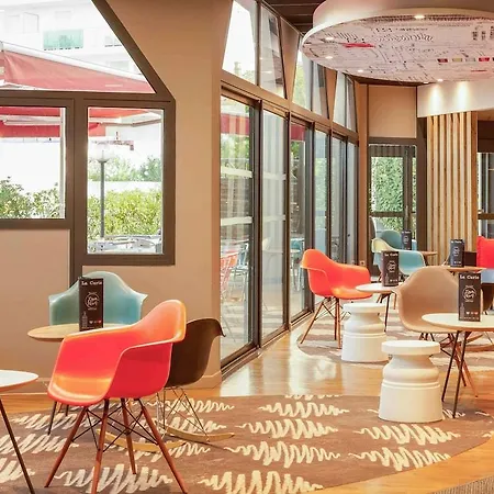 Ibis Sud 3*