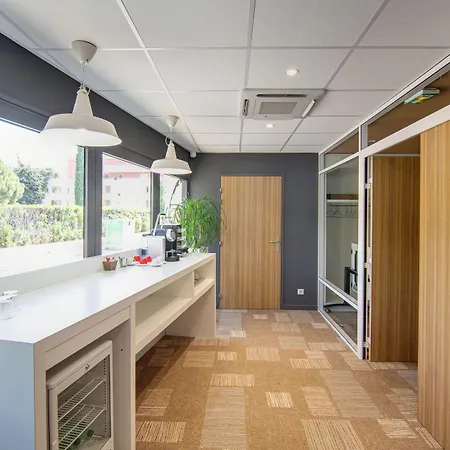 Ibis Sud Отель 3*