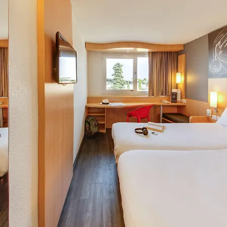 Ibis Sud Отель 3*