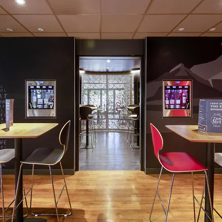 Ibis Sud Отель 3*